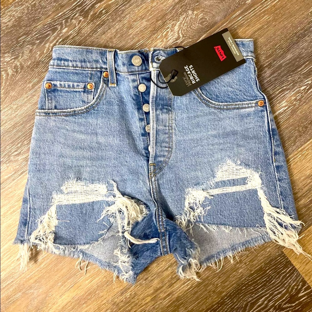 nwt Levis Ribcage Shorts Distressed Tango 27